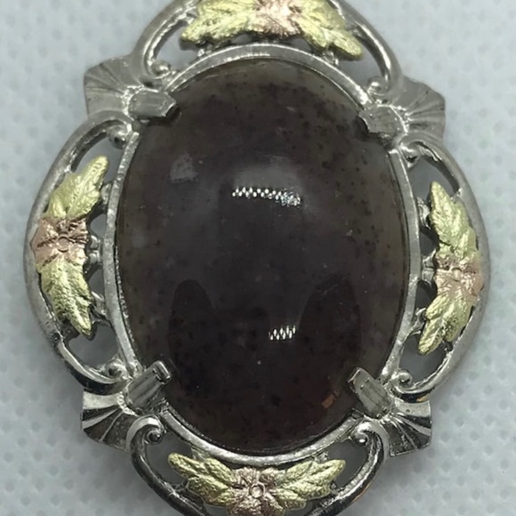 Silver, Vintage LS Peterson Co. Black Hills 12K Gold Leaf, Brown Agate Brooch - Picture 2 of 4